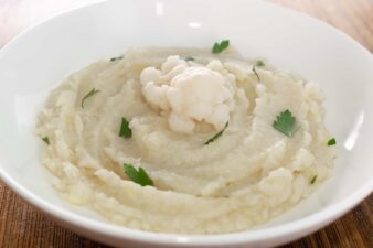 Overhead photo of kidney-friendly mashed cauliflower